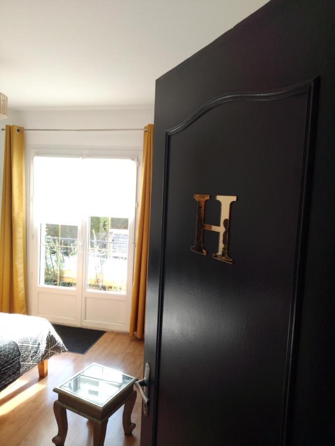 Maison Reposant Arconnay Et Jardin Apartment Екстериор снимка